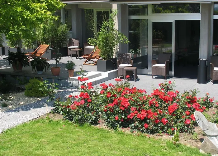 Hotel Fontana Garni 3*