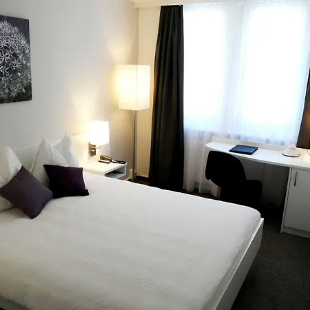 Hotel Fontana Garni 3*