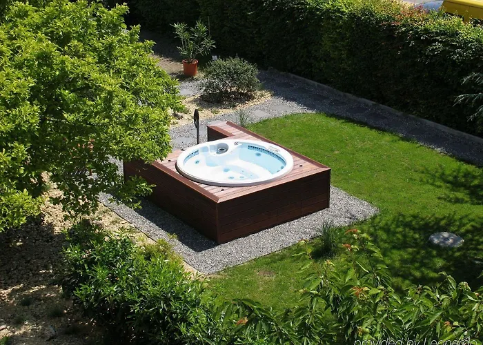 Fontana Garni Hotel 3*